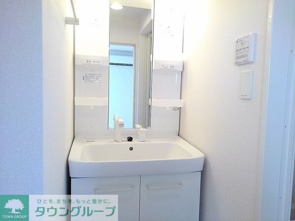 ランドロードU E棟の物件内観写真